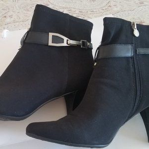 Etienne Aigner Black Boots Size 91/2 Medium